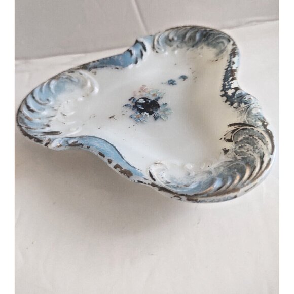 Antique Westmoreland Milk Glass Trinket/ Ring Dish 5" x 5 1/2" - Picture 1 of 10
